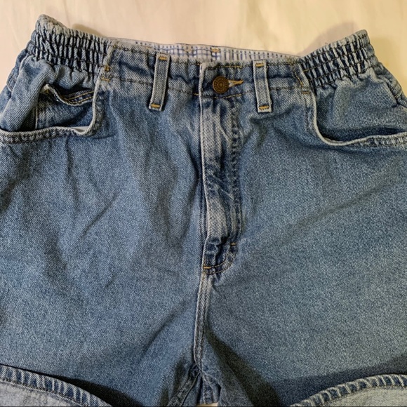 Synched High Waist Lee Shorts 💜 - Picture 2 of 5